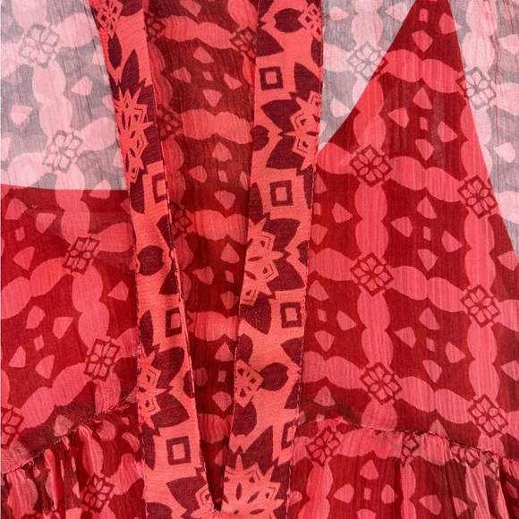 Maeve Red Dress, Size 6 - Picture 3 of 8